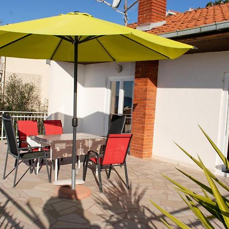 Apartment Nede Trogir Bagian luar foto